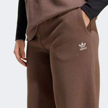 Wide leg Pantaloni 'Essentials' de la ADIDAS ORIGINALS pe maro