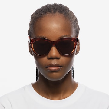 Lunettes de soleil 'Resumption' LE SPECS en marron : devant