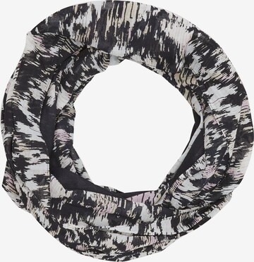 COMMA Scarf in Black: front