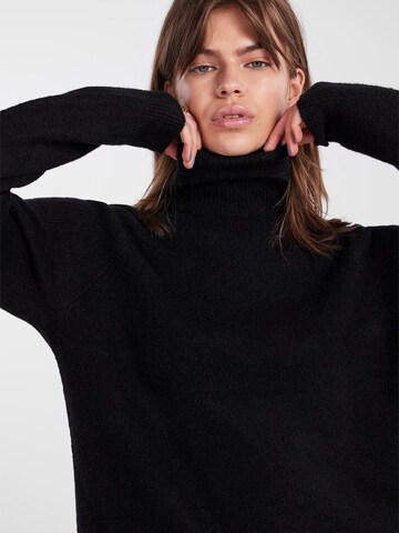 Pullover 'Juliana' di PIECES in nero