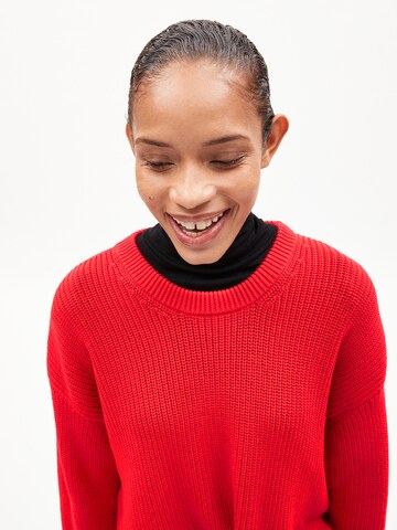 Pull-over 'NURIAAS' ARMEDANGELS en rouge