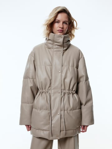 EDITED Winter Jacket 'Kea' in Beige: front