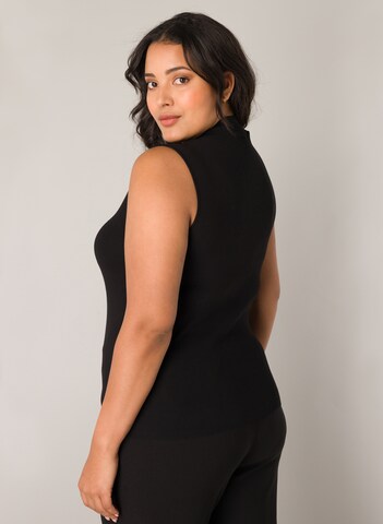 BASE LEVEL CURVY Top in Schwarz