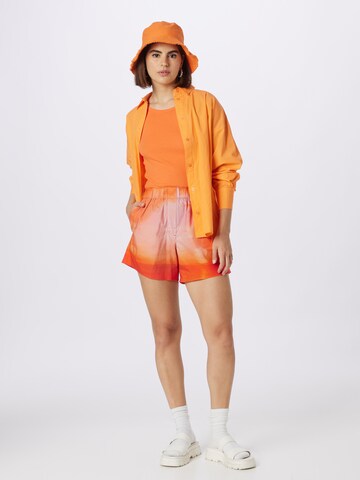 Regular Pantalon 'Ava' WEEKDAY en orange