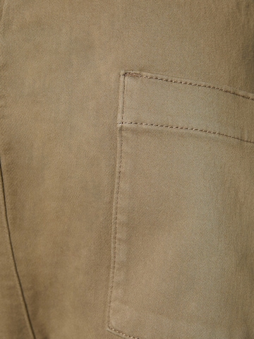 Tapered Pantaloni chino di Bershka in beige
