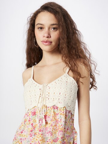 Camicia da donna 'Kara' di Hailys in bianco