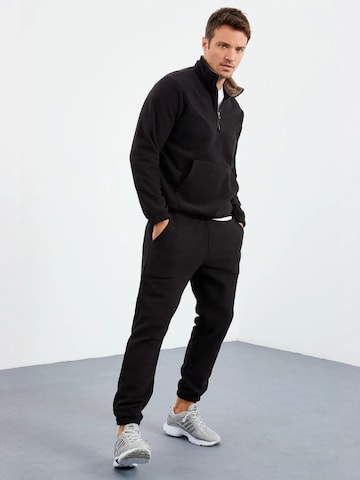 Tommy Life Sweat suit in Black