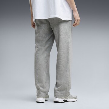 Regular Pantalon de sport 'Essentials Relaxed No. 1' PUMA en gris