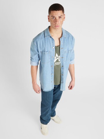 ALPHA INDUSTRIES - Camiseta en verde