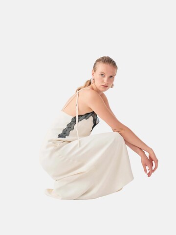 Beatrice .b Jurk 'ABITO' in Beige