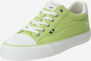 MUSTANG Sneakers laag in Groen: voorkant