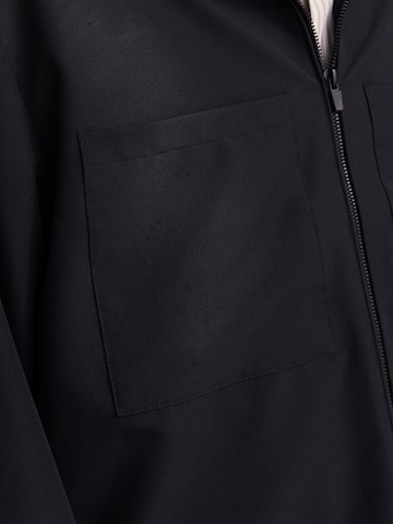 JACK & JONES Jacke in Schwarz