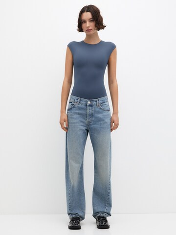 Pull&Bear Loose fit Jeans in Blue