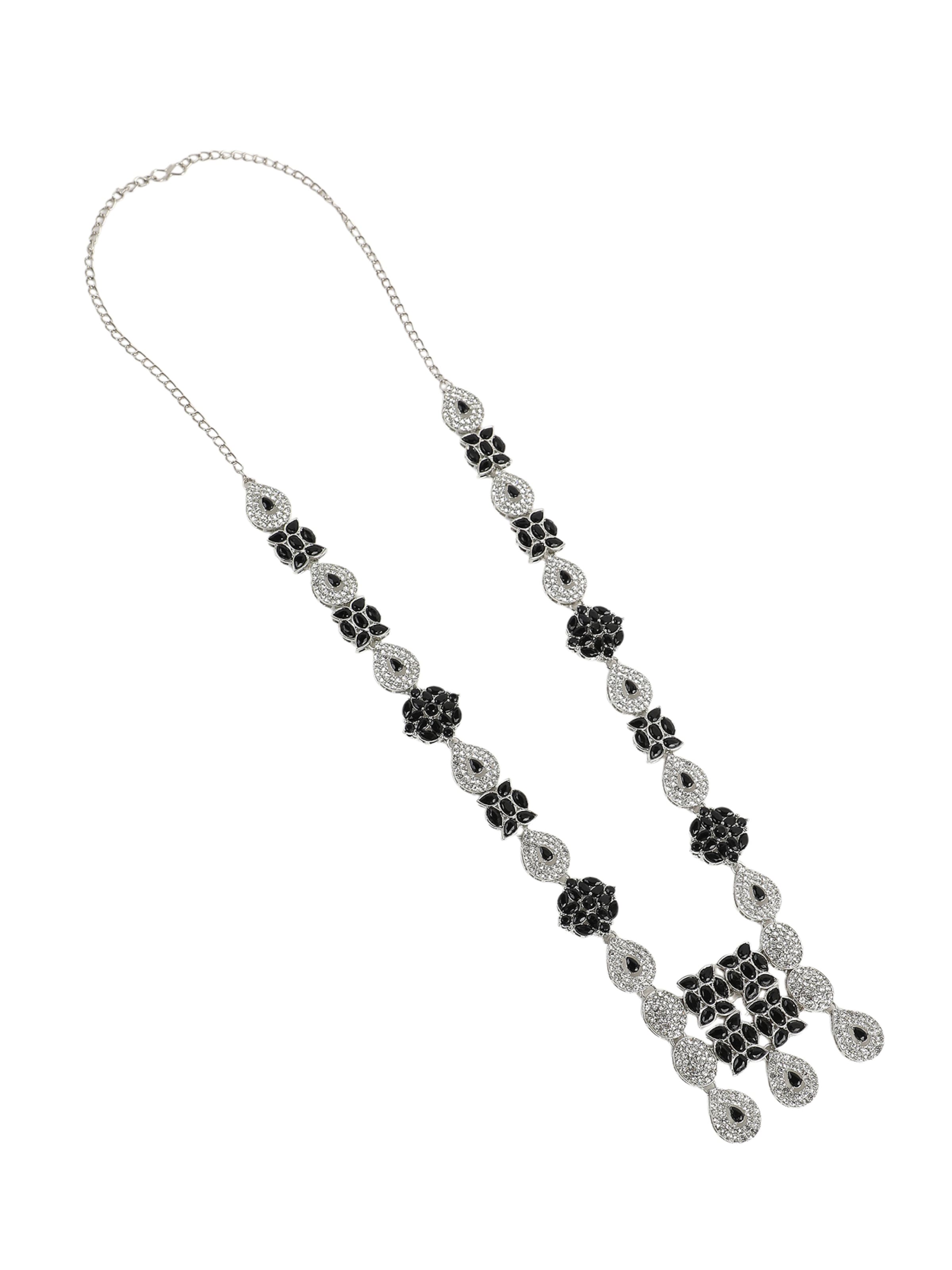 SOHI Ékszer szett 'Stormy' - fekete