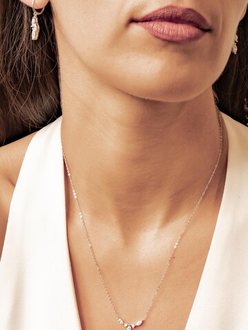 Hey Happiness Sieraden set 'Gemstone Crown Necklace & Cluster Huggie Earrings' in Zilver