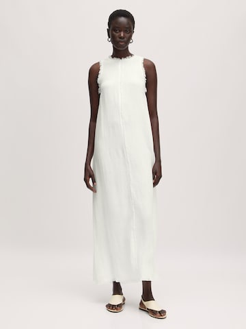 EDITED Dress 'Uda' in White: front