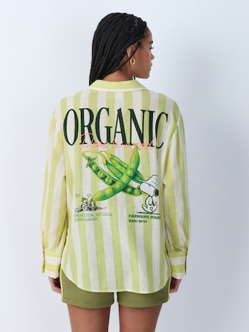 Next Blouse in Green: front