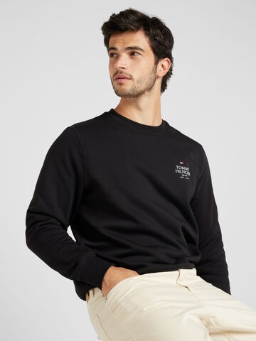 TOMMY HILFIGER Sweatshirt in Black