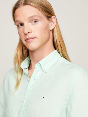 TOMMY HILFIGER Regular fit Button Up Shirt in Green