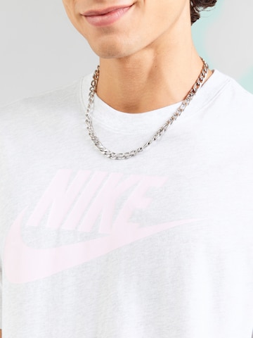 Nike Sportswear Regular Fit Paita 'ICON FUTURA' värissä harmaa