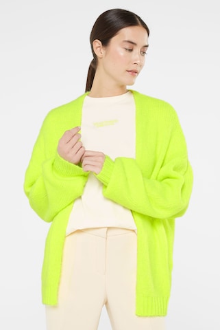 SENSES.THE LABEL Knit Cardigan in Green: front