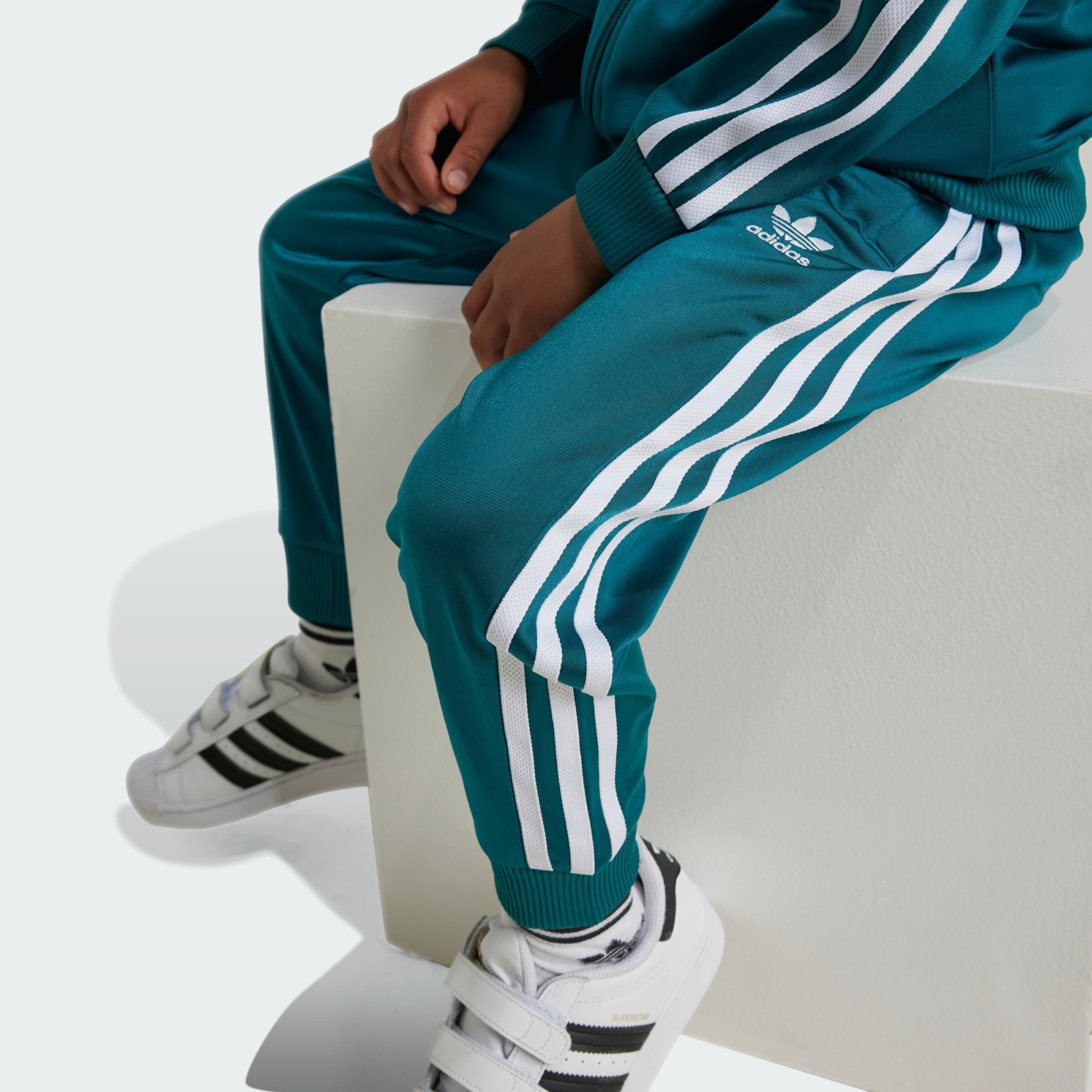 Adidas originals ropa zapatos online