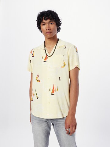 SCOTCH & SODA Regular fit Button Up Shirt in Yellow: front