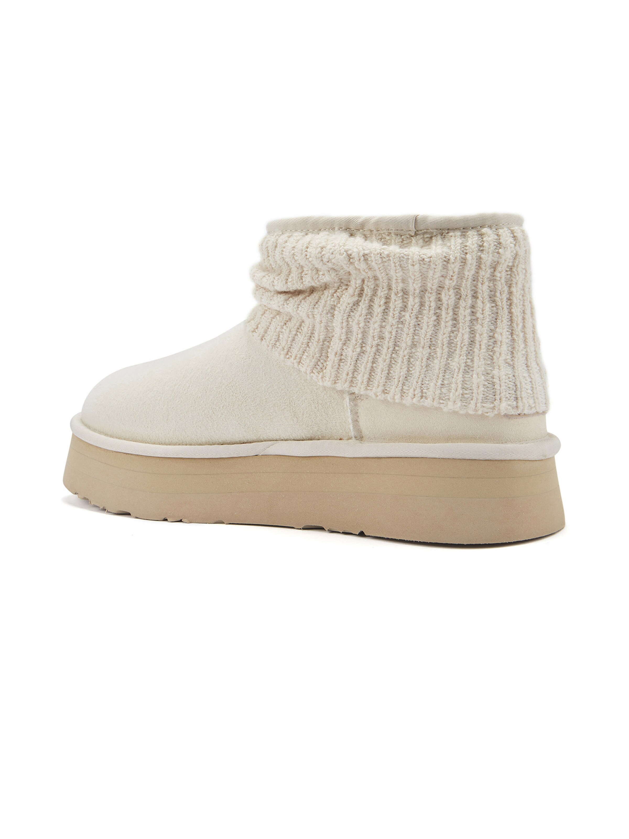 Bottines Australia Luxe Collective en beige : derrière
