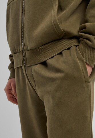 Urban Classics Loosefit Hose in Braun
