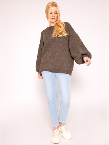 SASSYCLASSYŠiroki pulover - smeđa boja