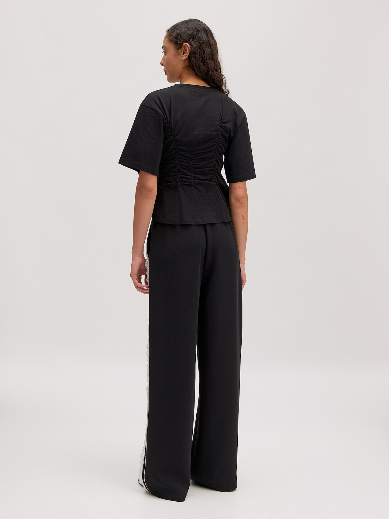 EDITED Shirt 'Edith' Zwart