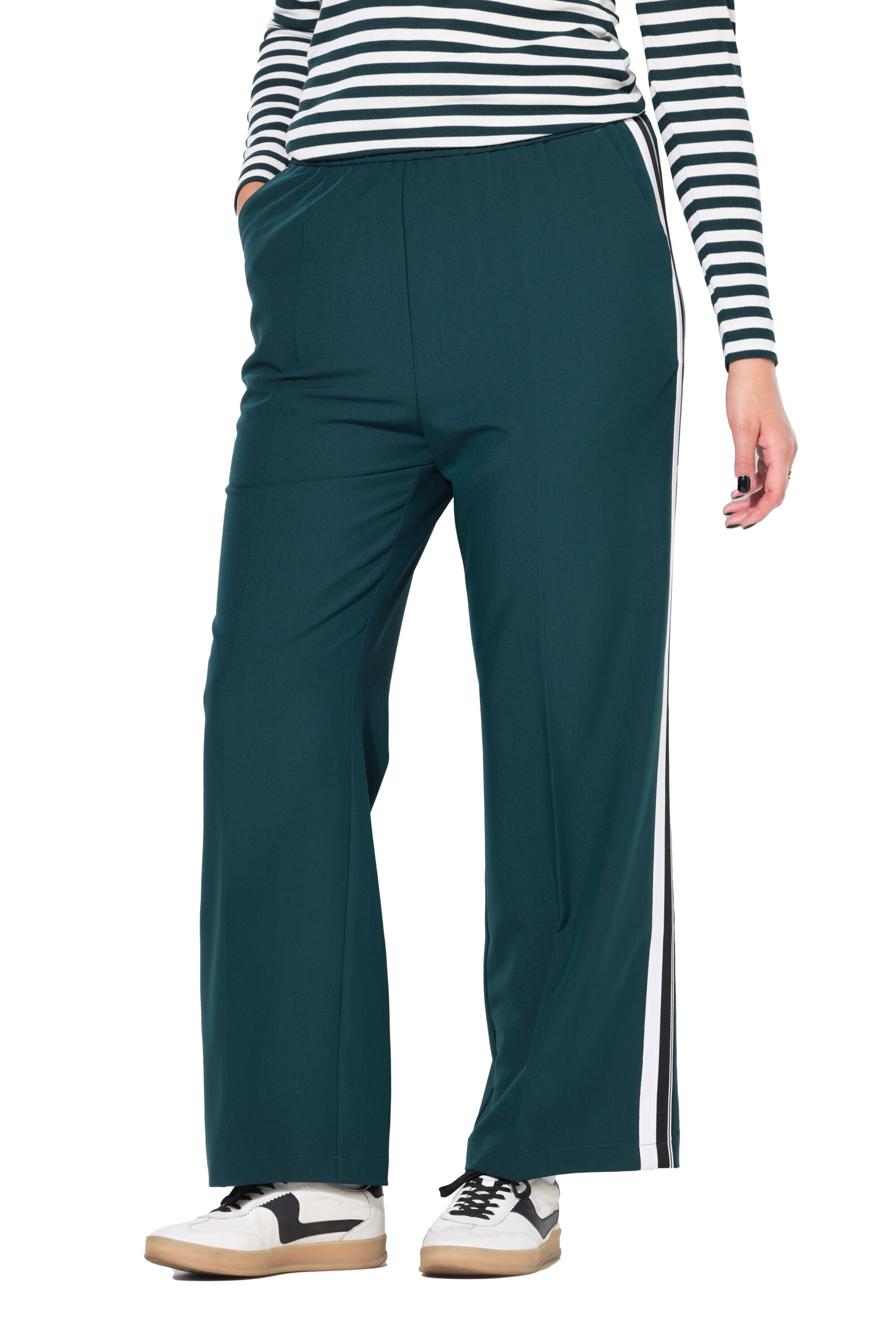 Studio Untold Wide leg Trousers with creases in Green: front