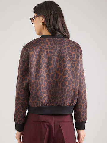 melns Hailys Starpsezonu jaka 'Sammi'