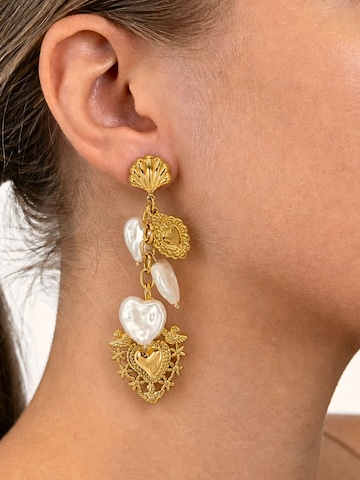 Fräulein Wunder - Pendientes 'Hearts and Pearls' en oro: frente