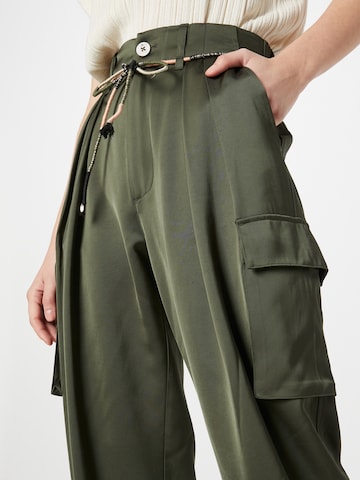SCOTCH & SODA Ohlapna forma Kargo hlače 'Faye' | zelena barva