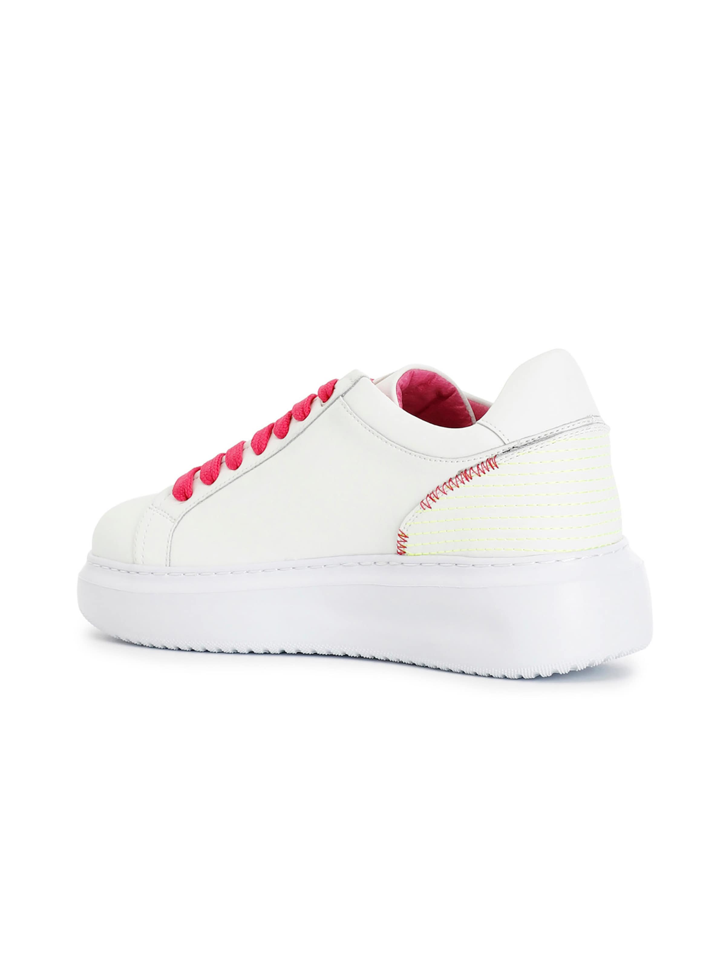 Sneaker bassa di CAFè NOIR in bianco