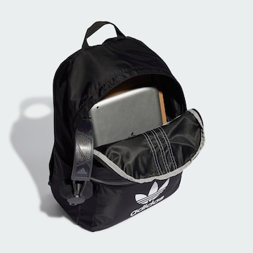 ADIDAS ORIGINALS Rucksack in Schwarz