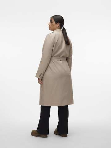 Vero Moda Curve Overgangsfrakke 'SIRI' i beige