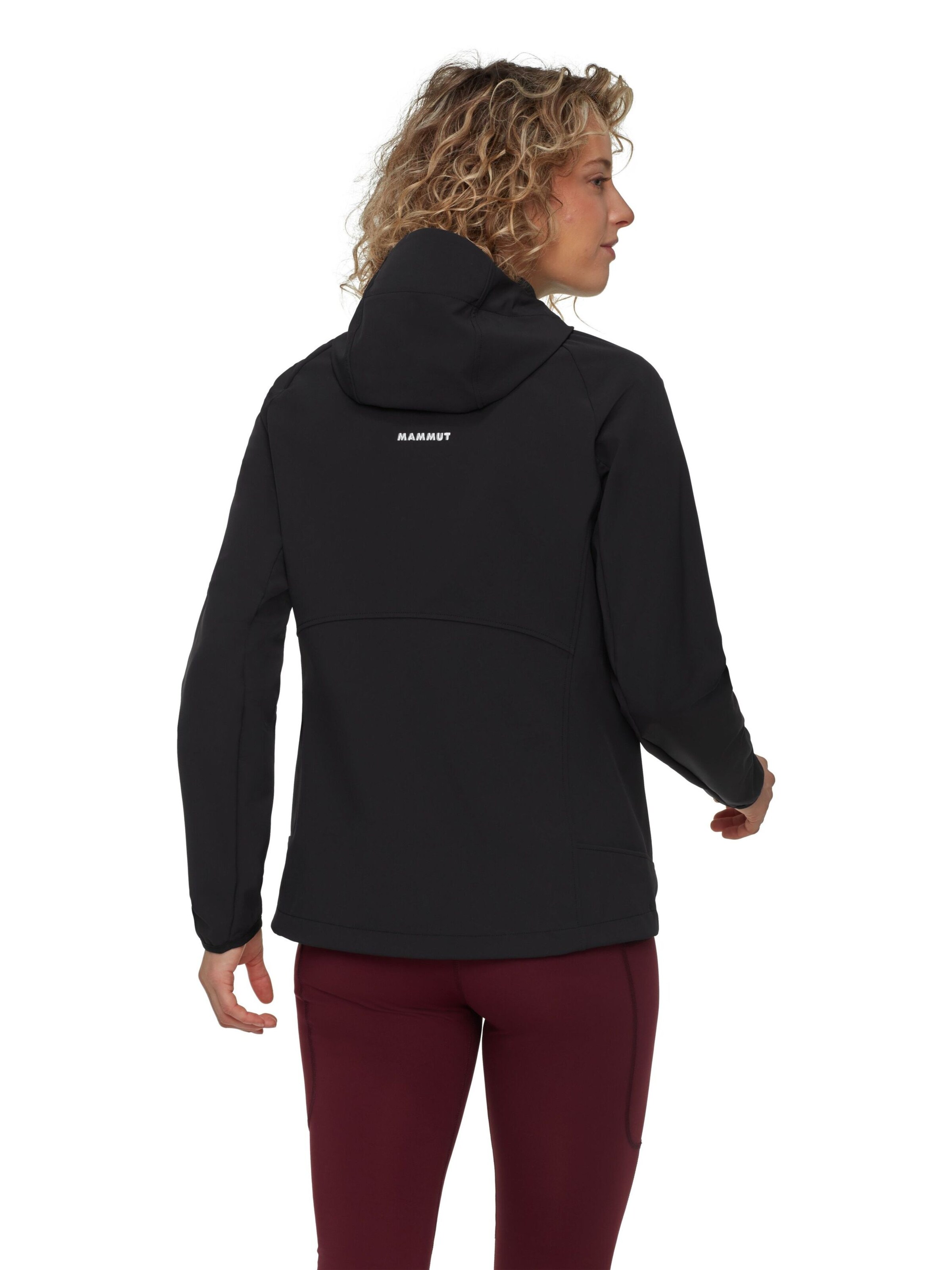 MAMMUT Outdoor Jacket in Black: front