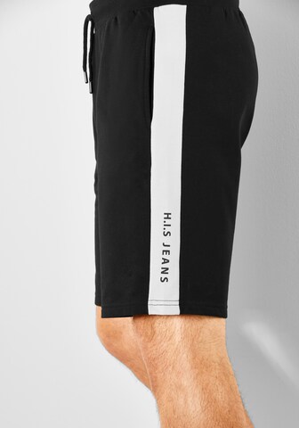 H.I.S Regular Sweatshorts in Schwarz