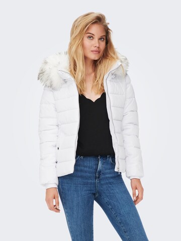 Veste d’hiver 'CAMILLA' ONLY en blanc