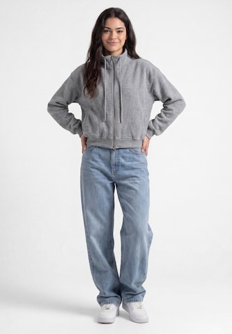 Veste en polaire MYMO en gris