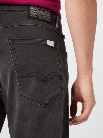 REPLAY Regular Jeans 'SANDOT' in Schwarz