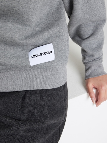 Smith&Soul Суичър 'Soul Studio' в сиво