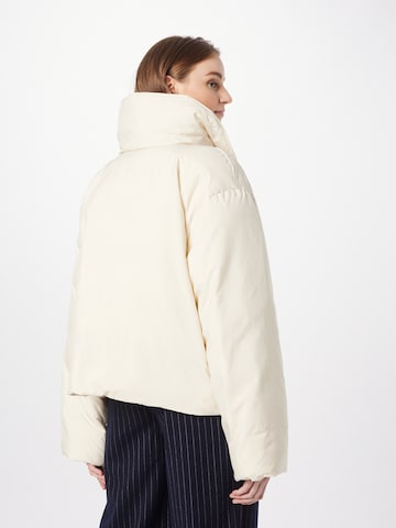 3.1 Phillip Lim Talvitakki värissä beige