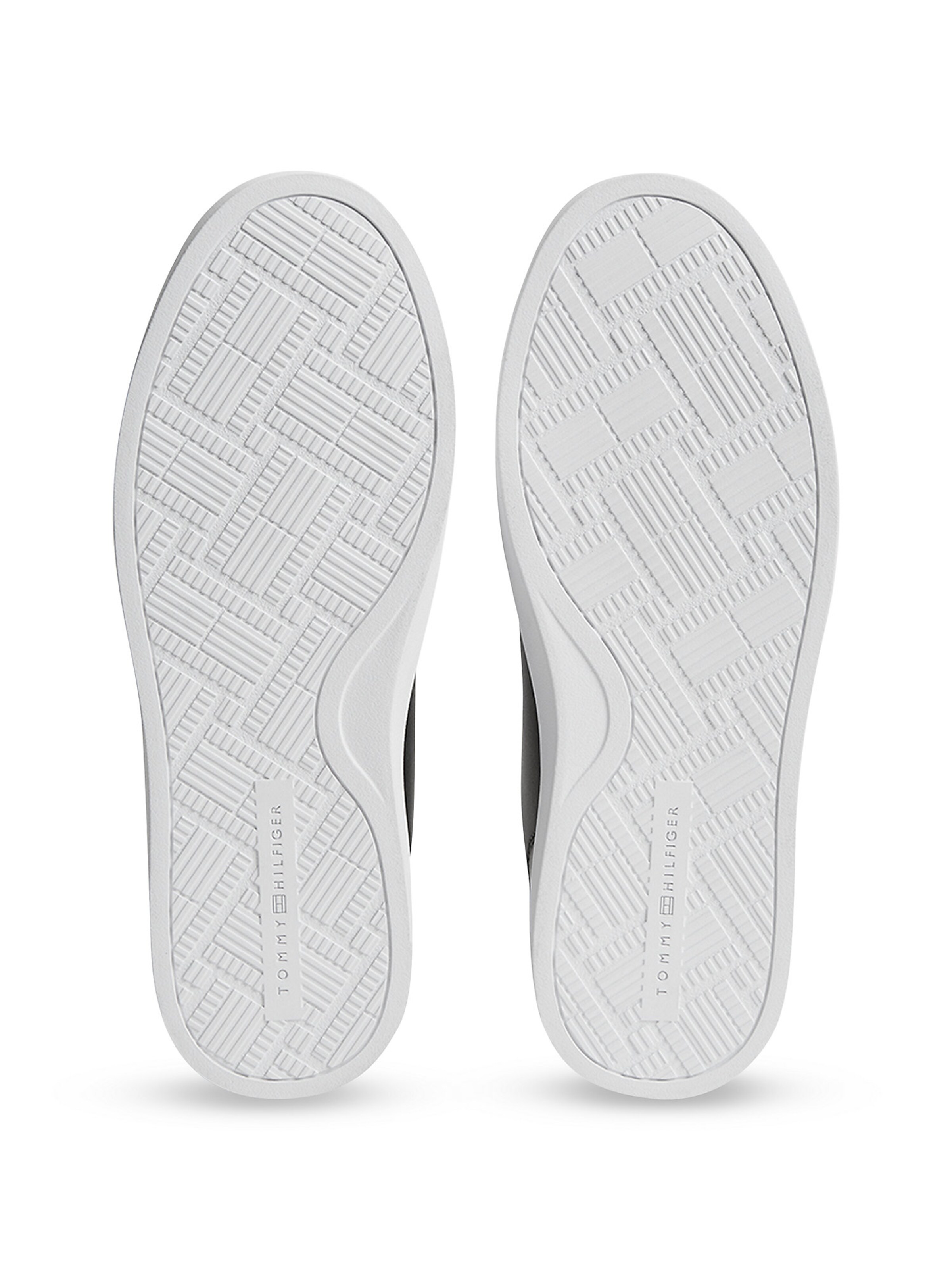 Baskets basses TOMMY HILFIGER en noir