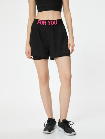 Koton Slimfit Shorts in Schwarz: Vorderseite