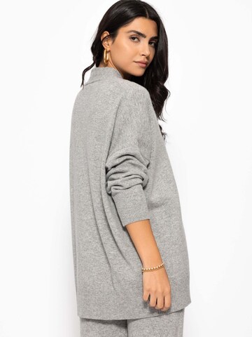 SASSYCLASSY Oversized Cardigan in Grey