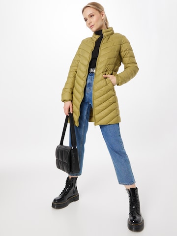 Manteau mi-saison 'TAHOE' ONLY en vert