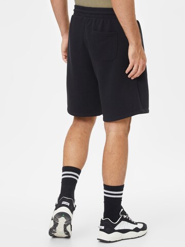 AÉROPOSTALE Regular Shorts in Schwarz